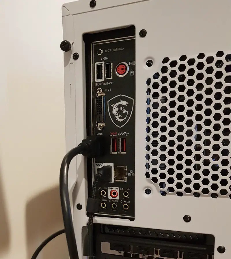 Monitor Plugged Into motherboard But No Signal